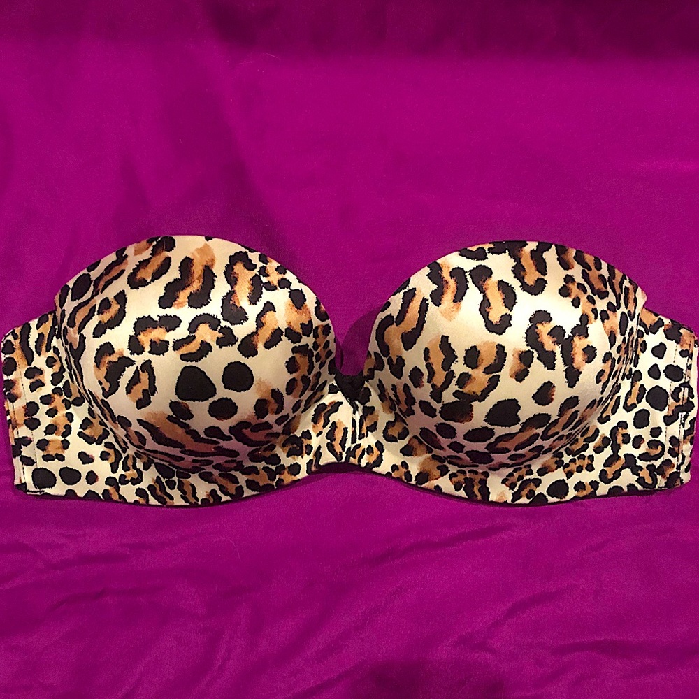 Victoria’s Secret Very Sexy Strapless Push-Up Bra